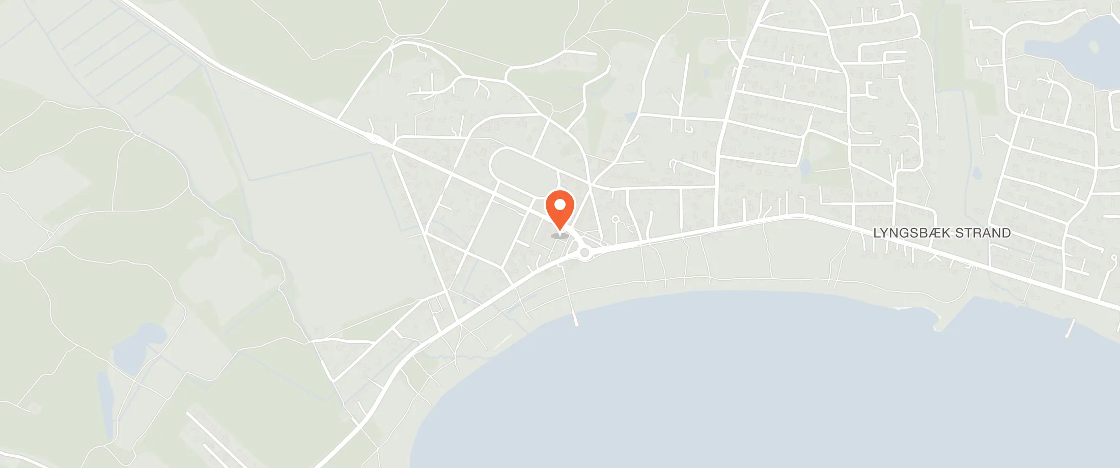 Kort over Molskroen, Hovedgaden 16, Femmøller Strand, 8400 Femmøller