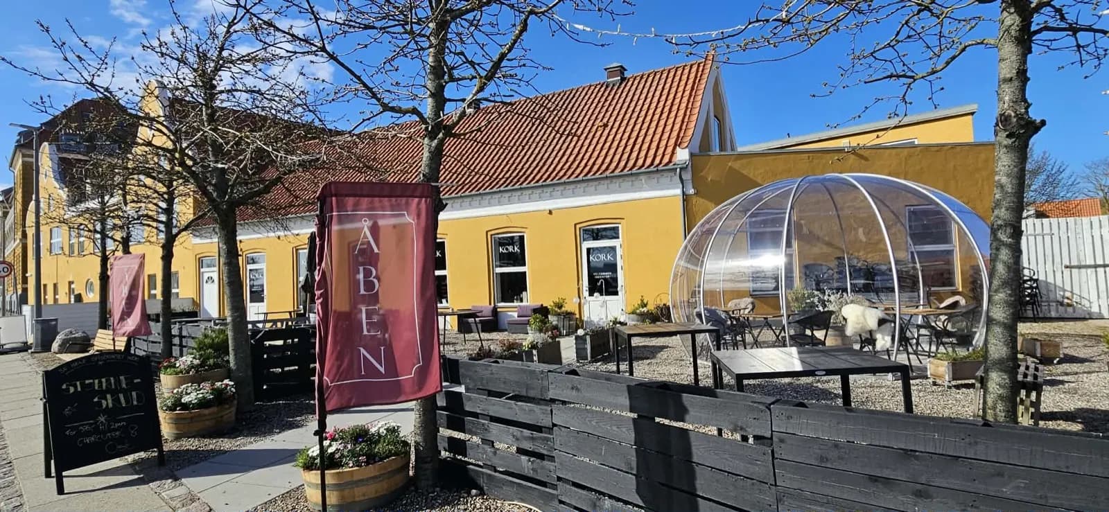 KORK Restaurant & Vinbar